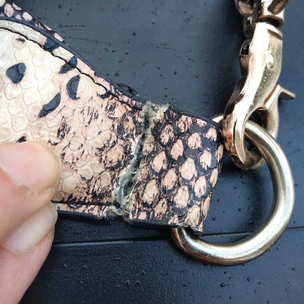 Rampage Faux Snakeskin Patterned Purse, Clean Pink Interior, Tassel Zipp… - Picture 7 of 13
